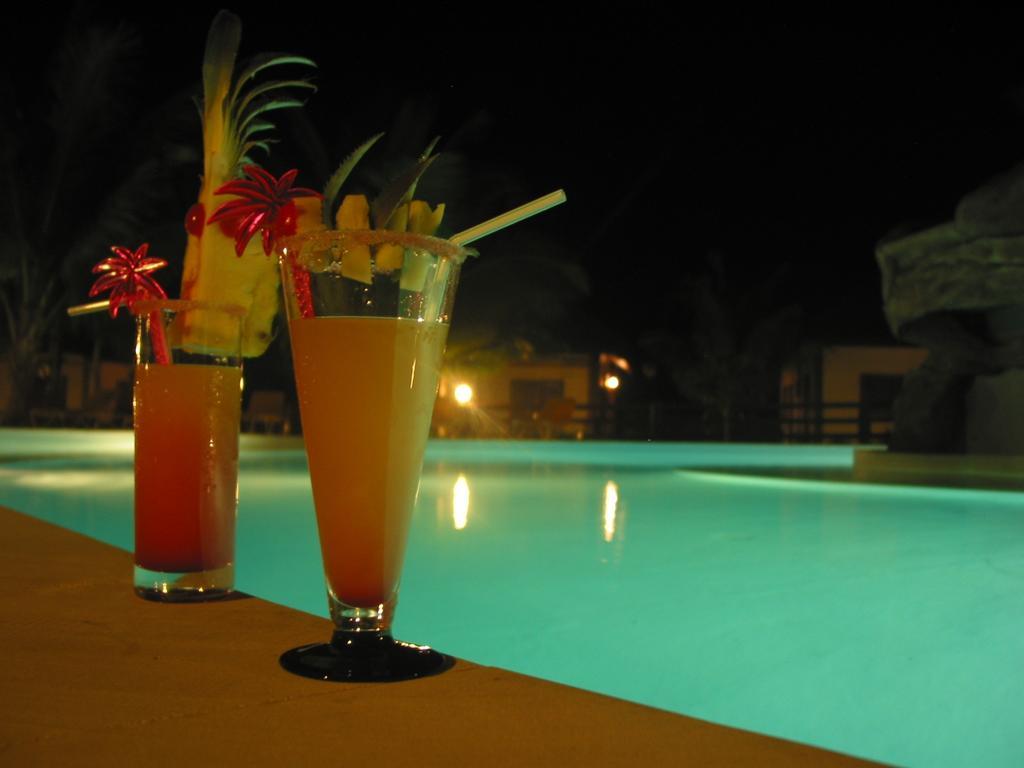 Hotel Le Domaine Des Pierres Saint Pierre Exterior foto